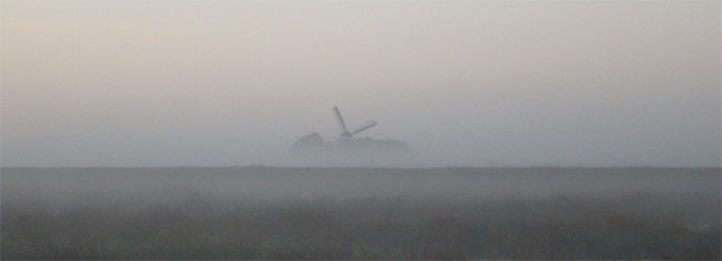 molen in de mist