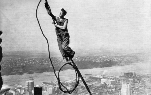 ook de wolkenkrabbers in new york werden ooit zo gebouwd...
