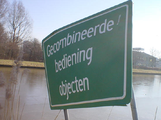 bord langs het kanaal