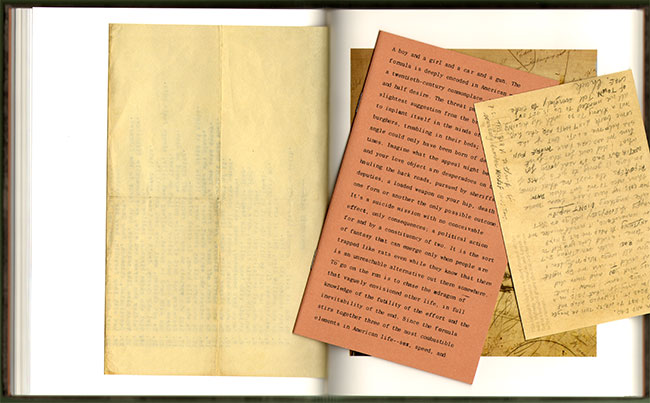 dubbelpagina met wat losse attributen uit het boek