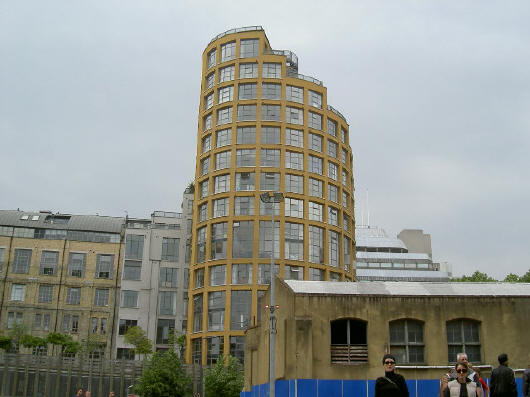 ronde getrapte toren