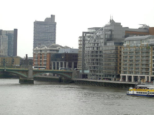 overkant van de thames
