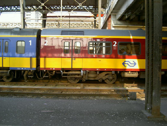 een rode trein