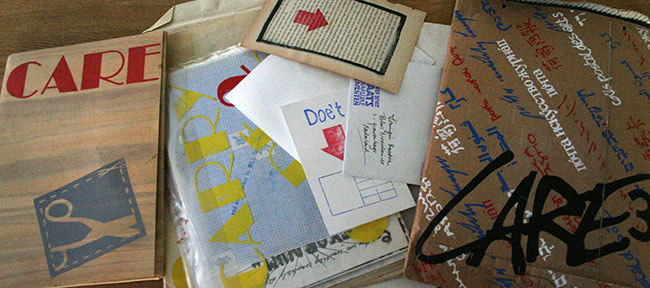 mail art in drie grote enveloppen