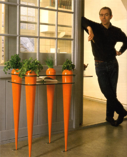 swarte met zijn peentafel...