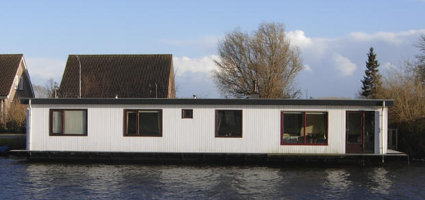 witte woonboot