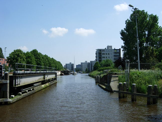 draaiende spoorbrug...