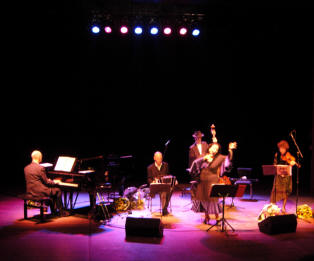 een superieur tango-orkest...