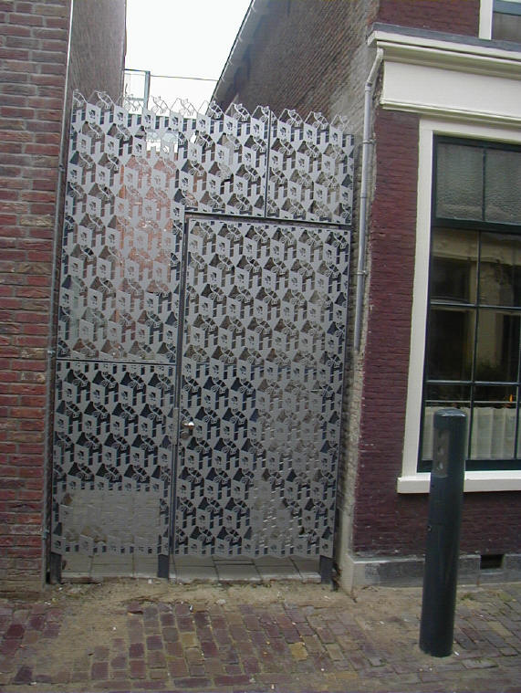 een hek met herhalingsmotief...