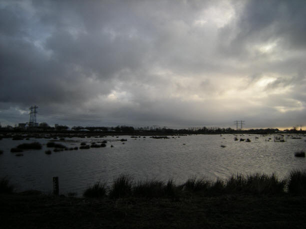 let op de horizon helemaal rechts...