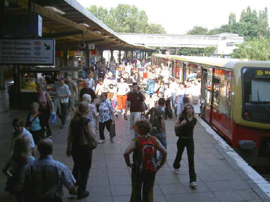 en soms is het ook wel echt druk, vooral aan de voormalige oostberlijnse kant...