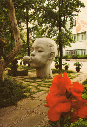 beeld in een park...