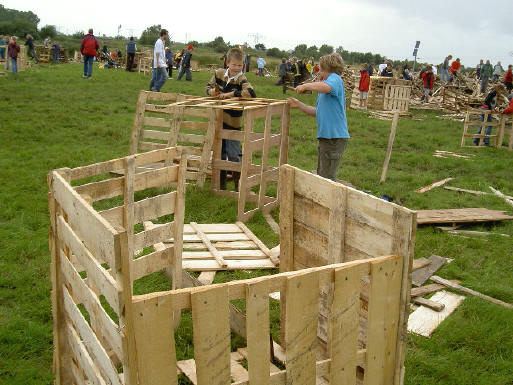 hut in aanbouw