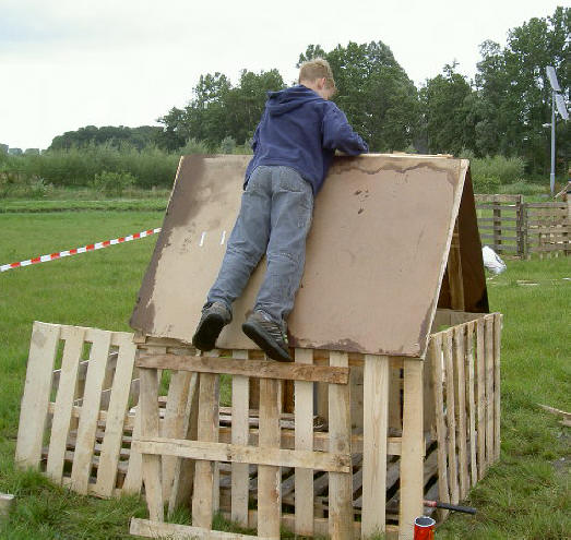 het dak zit erop...