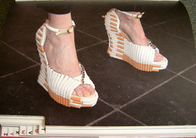 schoenen van filtersigaretten...