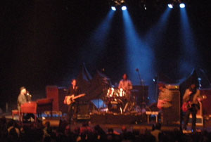 booker t links op het orgel...