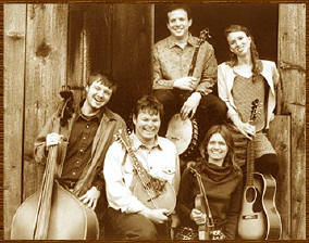 de band is inmiddels uitgebreid met een vaste bassist...