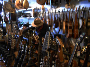 bij palm guitars...