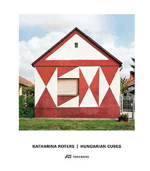 katharina roters – hungarian cubes – subversieve humor op hongaarse huizen…