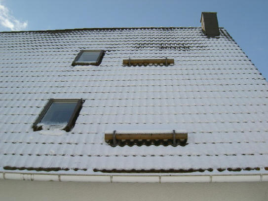 balkjes met de eerste sneeuw