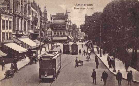 het rembrandtplein in amsterdam...