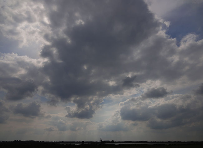 19 juni 2012, wolken en zon...