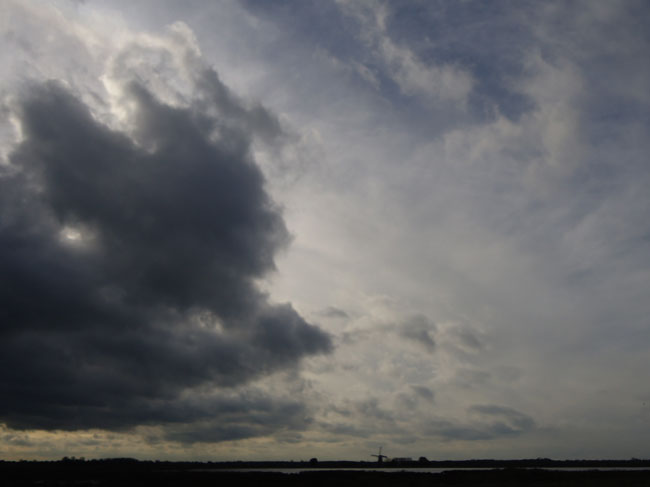 donkere wolken in november 2012