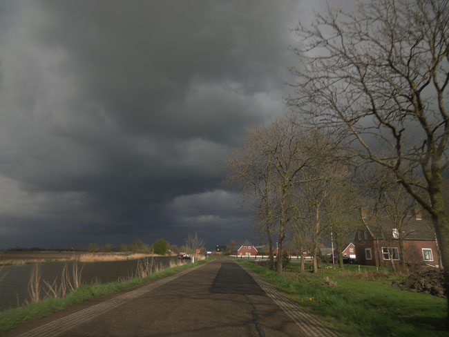langs het kanaal...