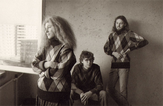 oostduitse hippies in een grauwe flat...