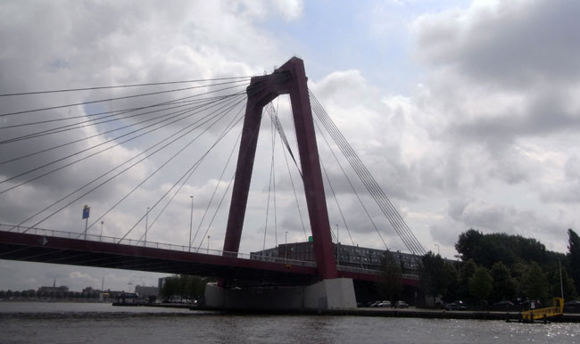 de volgende brug