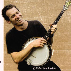 sam bartlett met een van zijn favoriete muziekinstrumenten...