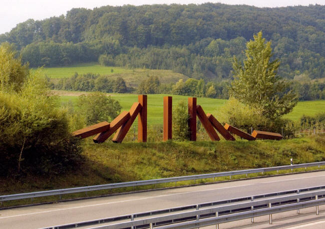 da und dort, een van vier installaties langs de snelweg
