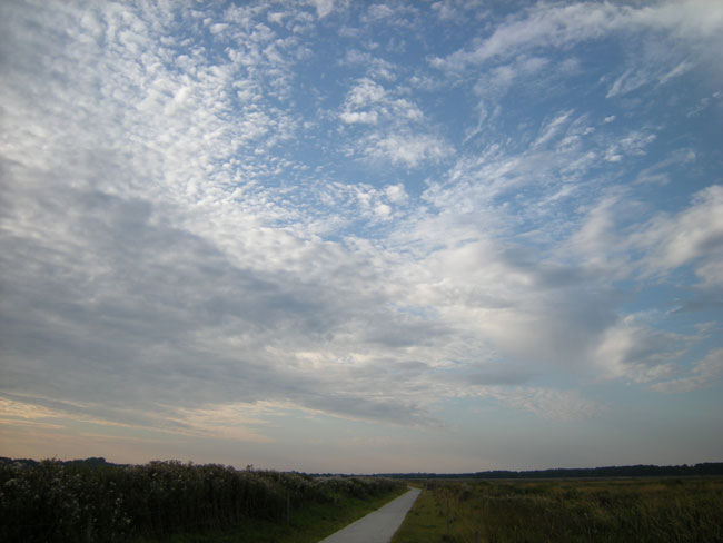 nog een spectaculaire zomerse wolkenlucht