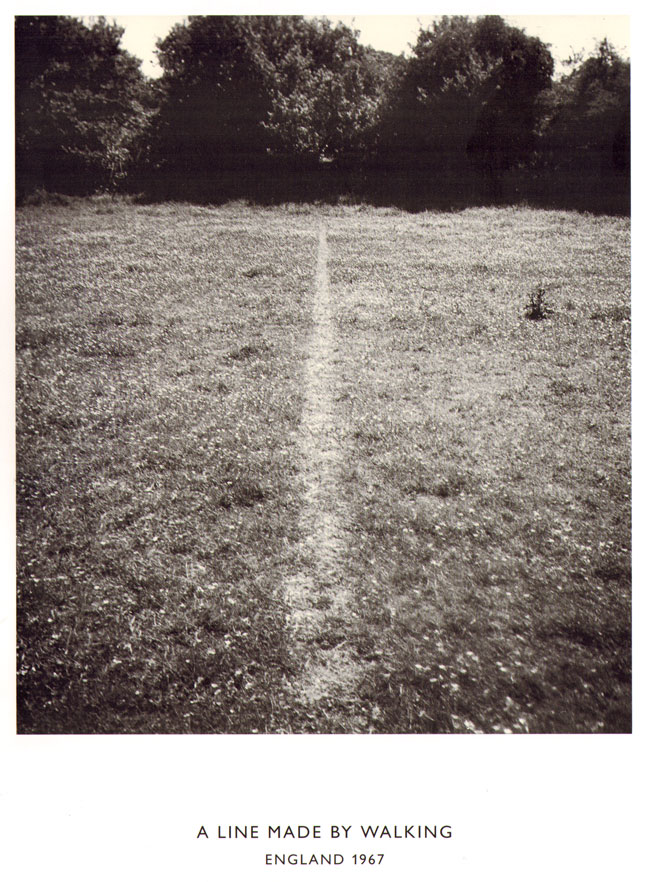 de eerste lijn van richard long...