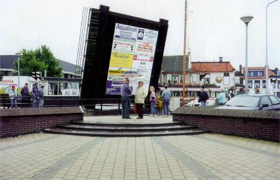 open brug...