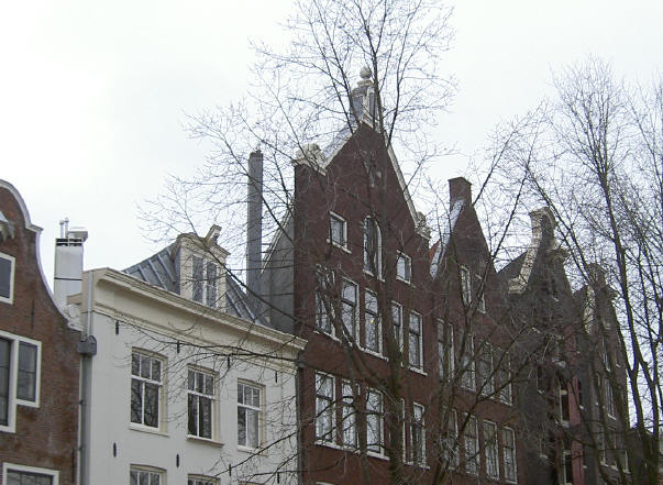 scheve huizen...