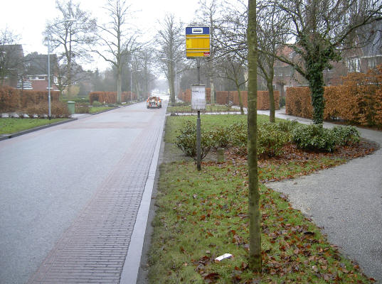 bushalte in haren...