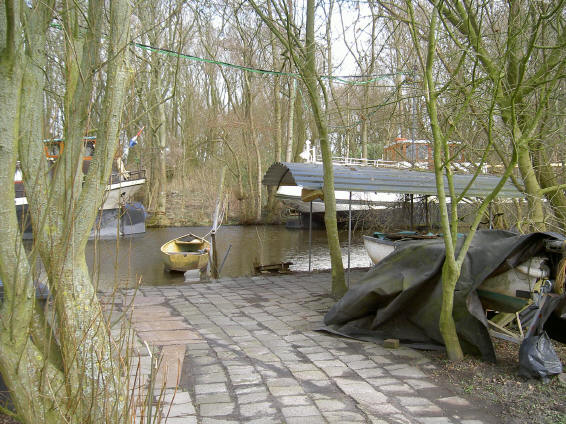 bootje aan een touw...