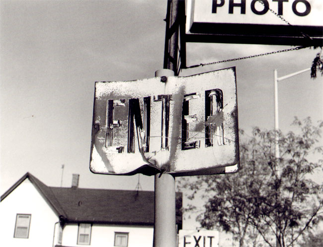 photo enter exit