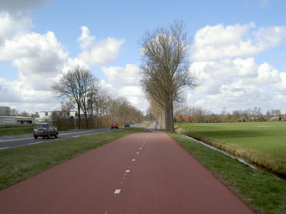 de zon komt er weer door...