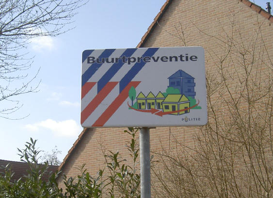 en deze stond een paar meter verder...