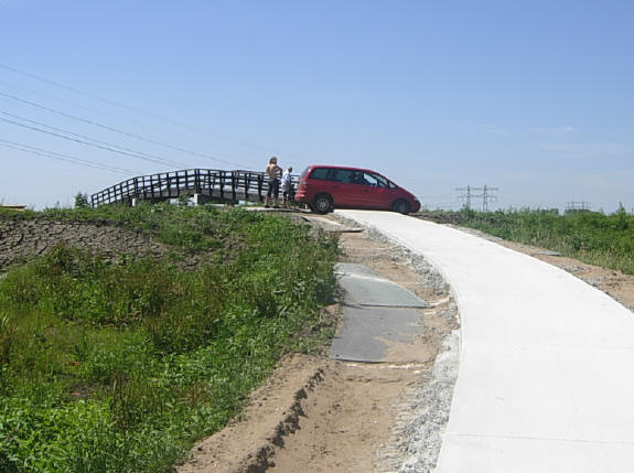 auto op het fietspad...