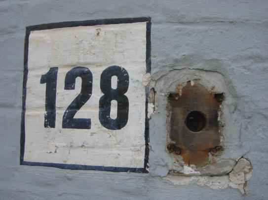 nummer 128 zonder bel...