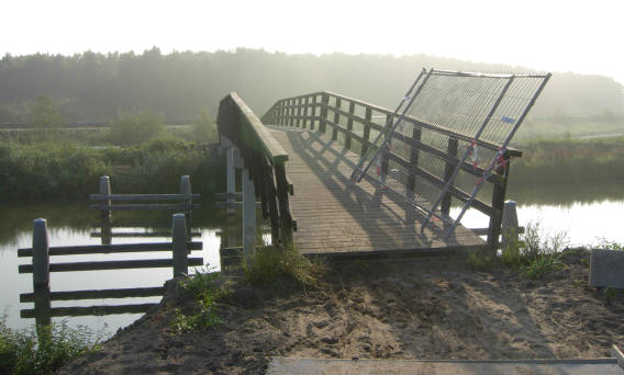 hier moest je je fiets even over het zand tillen