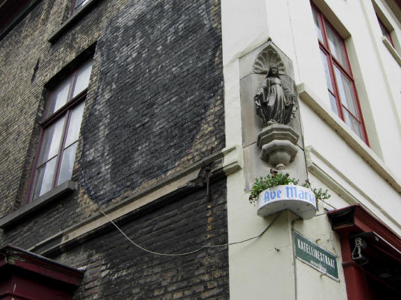 twee contrasterende straatjes...