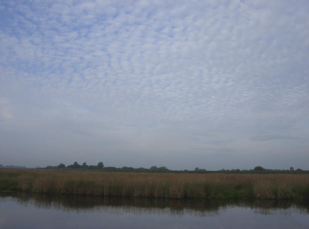 een warme streep door het blauw...