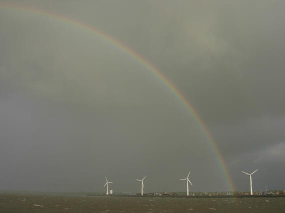 regenboog bij lauwersoog...
