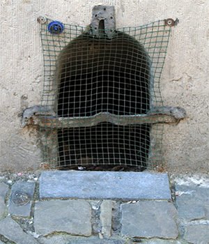 kelderraampje