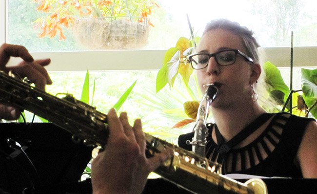 Kirstin Niederstrasser, tenorsaxofoon Kirstin Niederstrasser, tenorsaxofoon