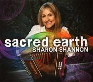 sharon shannon sacred earth, een accordeoniste op avontuur